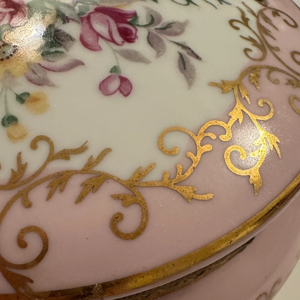 Vintage Royal Crown Windsor Porcelain Pink Floral Vanity Trinket Box Tray Dish